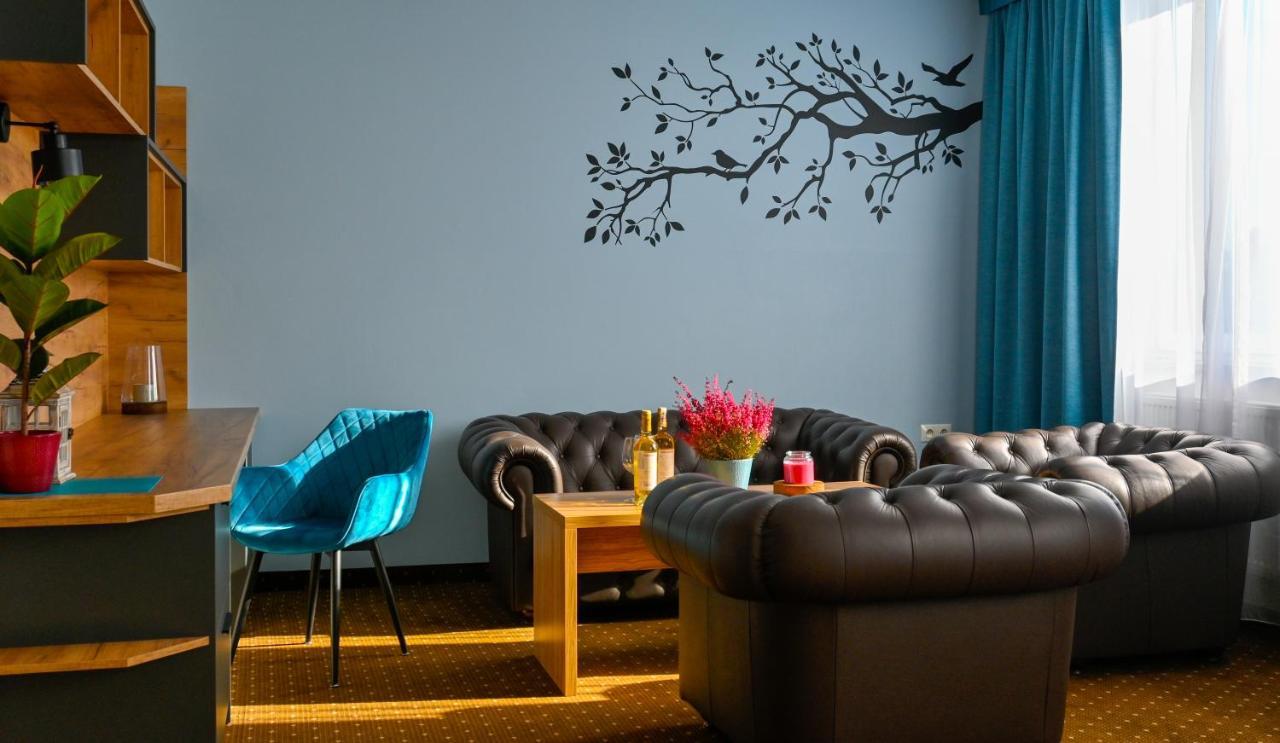 Aparthotel Legnica - Apartamenty Z Aneksem Kuchennym Bagian luar foto